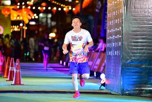 BIB: 50449, 100, 100100
                            <button type="button" onclick="openModal(21802946)" class="btn btn-primary btn-sm float-right btn-popup" data-toggle="modal" data-target=".modal-high-quality">
                        <i class="fas fa-shopping-cart"></i> Add to Cart
                    </button>
                                            <button type="button" onclick="isThisMe(21802946, true)" class="btn btn-success btn-sm float-right btn-popup btn-isme hidden" data-toggle="tooltip" data-placement="bottom" title="นี่คือรูปของคุณใช่ไหม คลิกที่นี่เพื่อเอาเข้าอัลบั้ม">
                        <i class="fas fa-plus"></i> Add to album
                    </button>
                    <button type="button" onclick="isThisMe(21802946, false)" class="btn btn-warning btn-sm float-right btn-popup btn-isnotme hidden">
                        <i class="fas fa-ban"></i> Remove from album
                    </button>